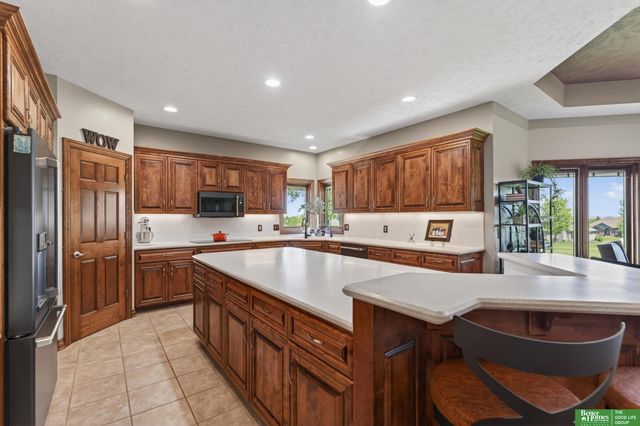 10209 S 177th Street, Omaha, NE 68136