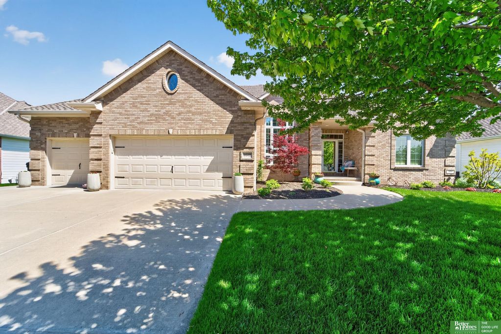 10209 S 177th Street, Omaha, NE 68136