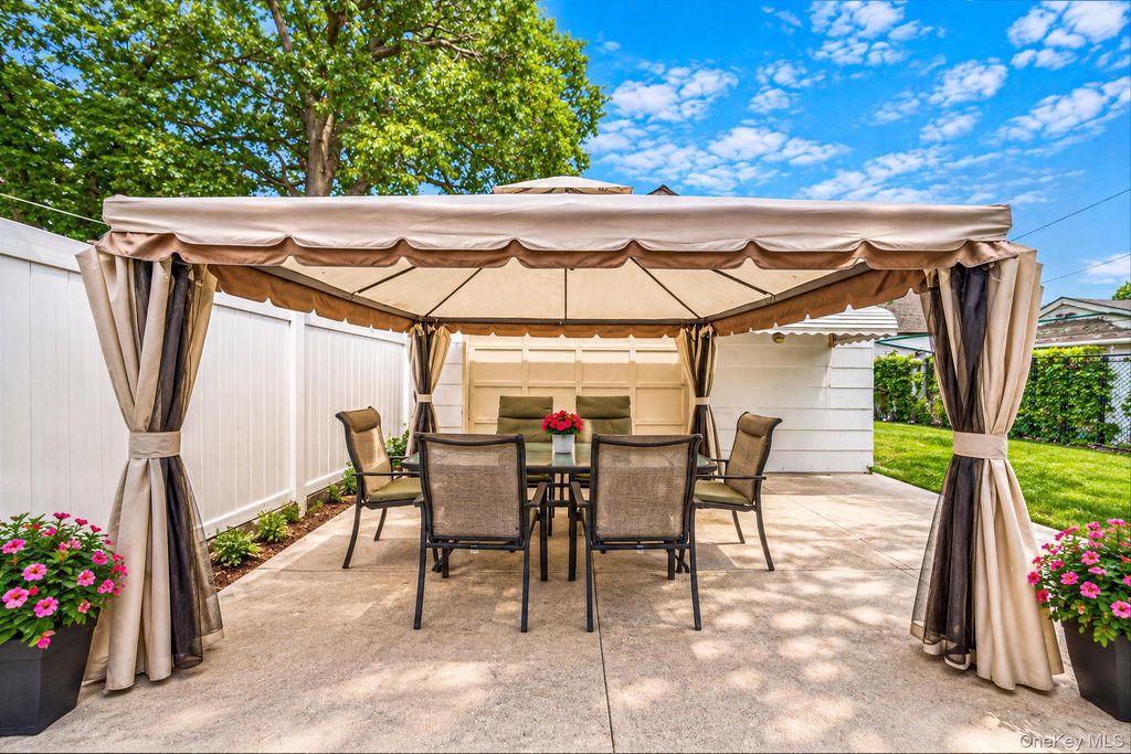 5 Park Place, Valley Stream, NY 11580 — photo 4