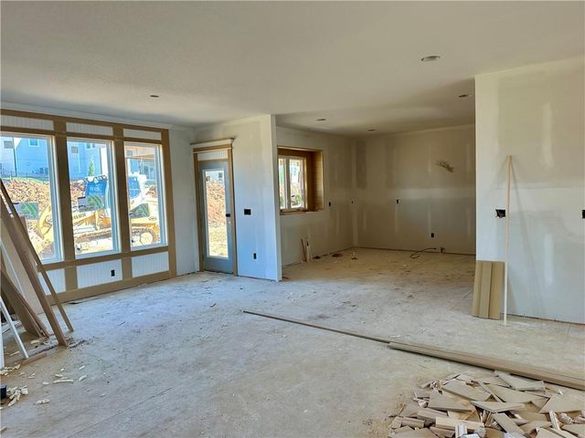 23822 Clear Creek Parkway, Shawnee, KS 66226