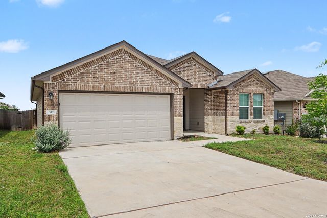 817 Pronghorn Trail, Seguin, TX 78155