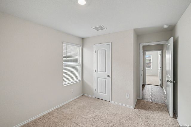 817 Pronghorn Trail, Seguin, TX 78155