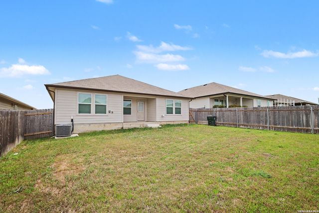 817 Pronghorn Trail, Seguin, TX 78155