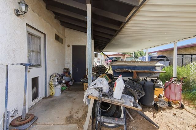 2075 Kingston Drive, Bullhead City, AZ 86442