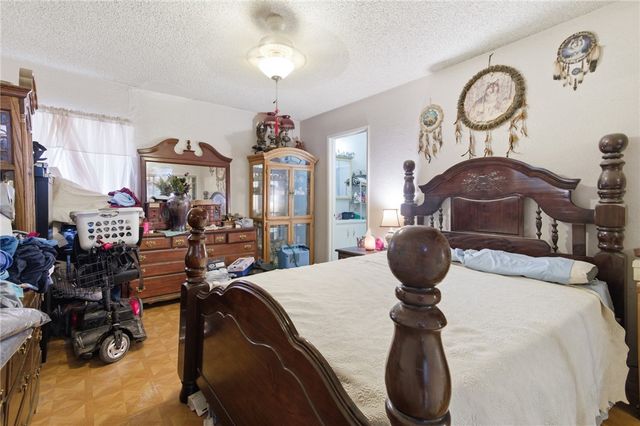 2075 Kingston Drive, Bullhead City, AZ 86442