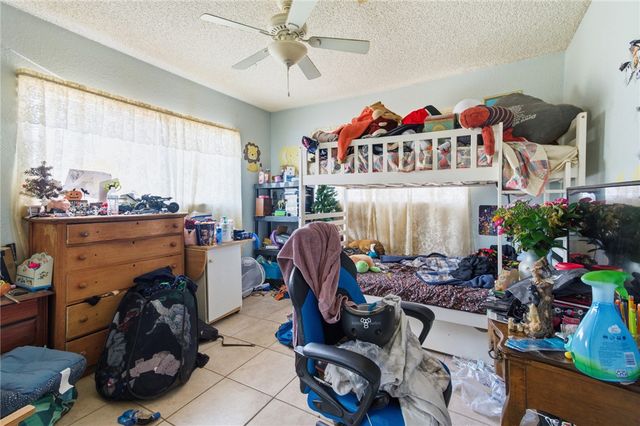 2075 Kingston Drive, Bullhead City, AZ 86442