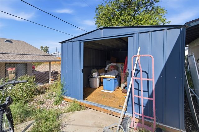 2075 Kingston Drive, Bullhead City, AZ 86442