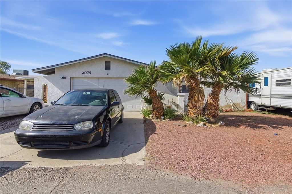 2075 Kingston Drive, Bullhead City, AZ 86442