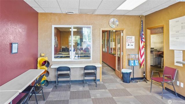 702 E Main St, Othello, WA 99344