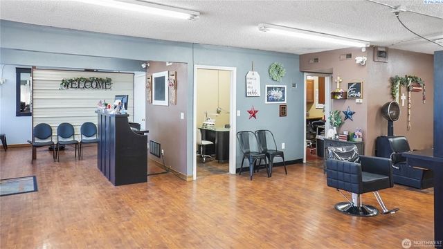 702 E Main St, Othello, WA 99344