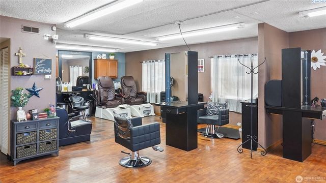 702 E Main St, Othello, WA 99344