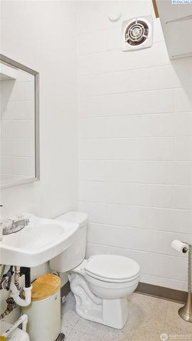 702 E Main St, Othello, WA 99344