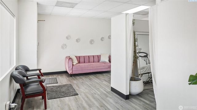 702 E Main St, Othello, WA 99344