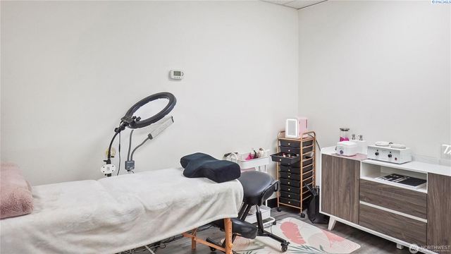 702 E Main St, Othello, WA 99344