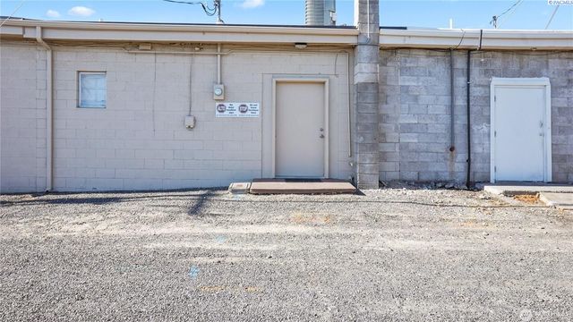 702 E Main St, Othello, WA 99344