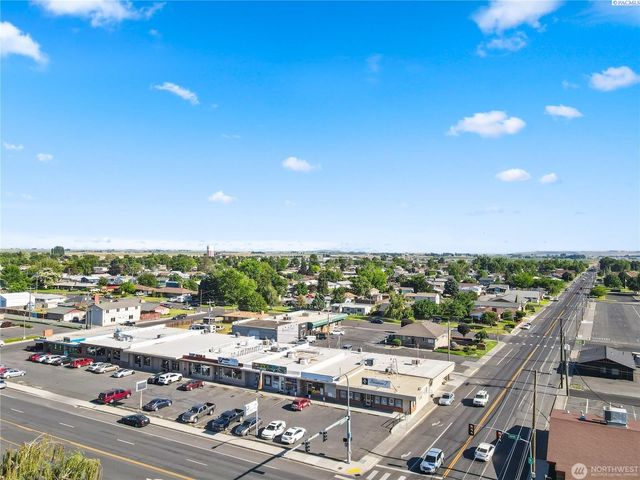 702 E Main St, Othello, WA 99344