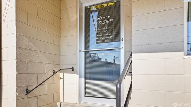 702 E Main St, Othello, WA 99344