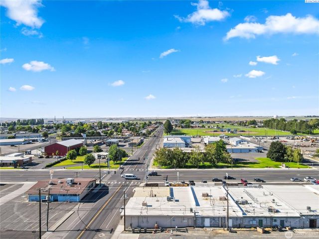 702 E Main St, Othello, WA 99344