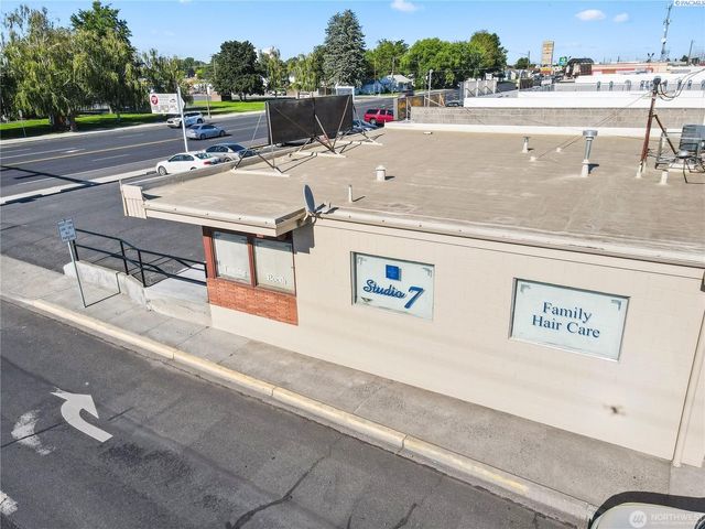 702 E Main St, Othello, WA 99344