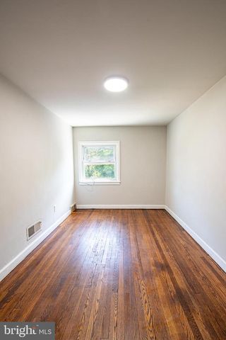 2205 KENSINGTON ST, Harrisburg, PA 17104