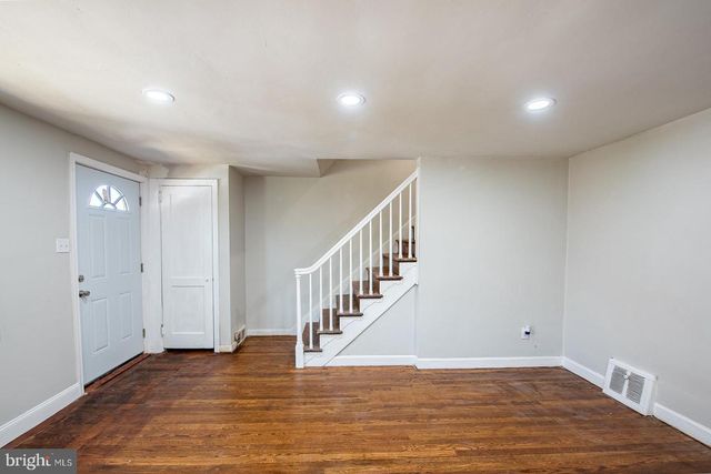 2205 KENSINGTON ST, Harrisburg, PA 17104