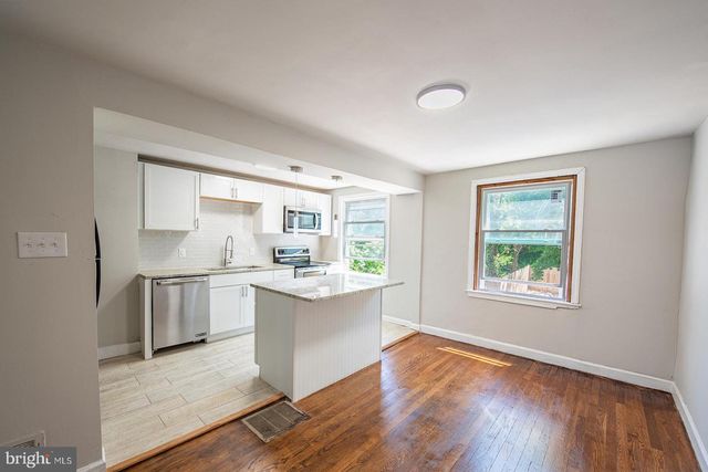 2205 KENSINGTON ST, Harrisburg, PA 17104