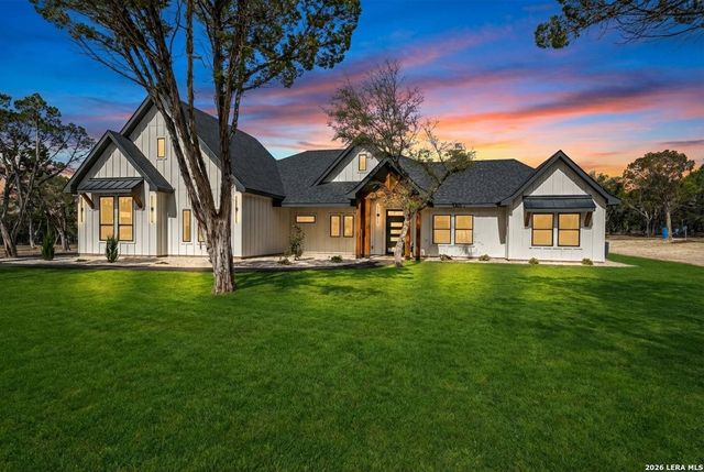 1271 View Ridge, Pipe Creek, TX 78063