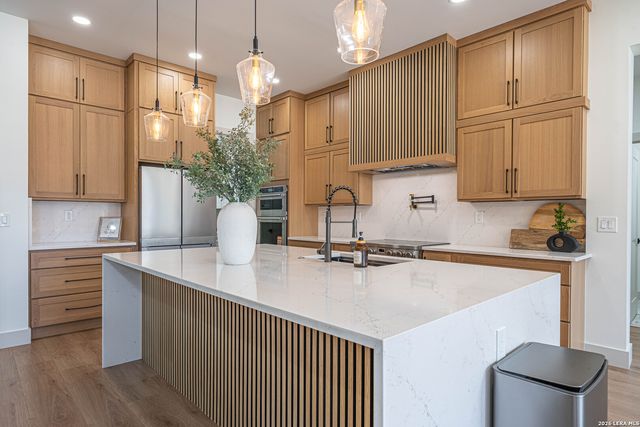 1271 View Ridge, Pipe Creek, TX 78063