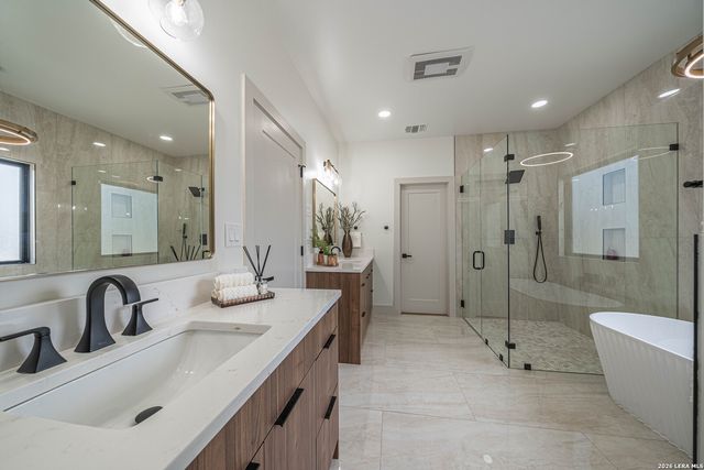 1271 View Ridge, Pipe Creek, TX 78063