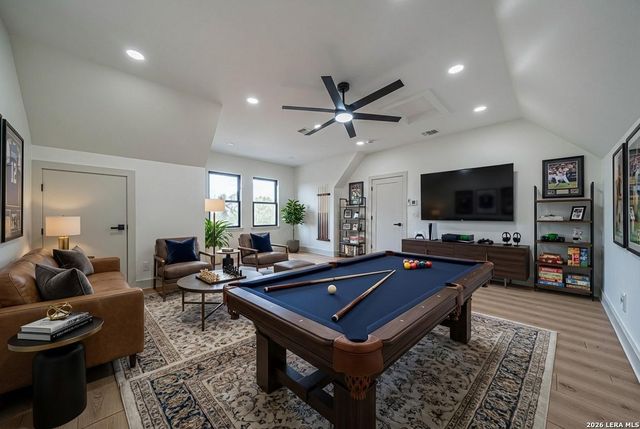 1271 View Ridge, Pipe Creek, TX 78063