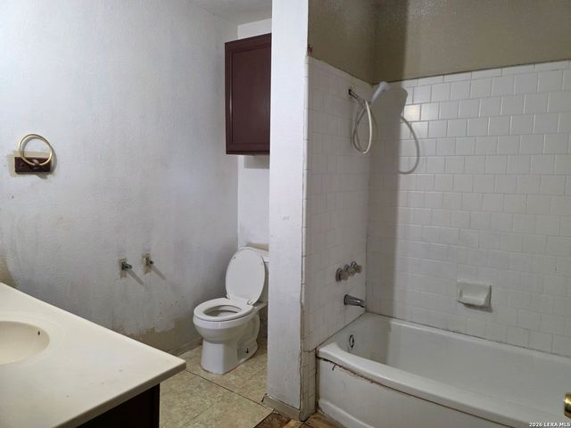 211 Lyric, San Antonio, TX 78223