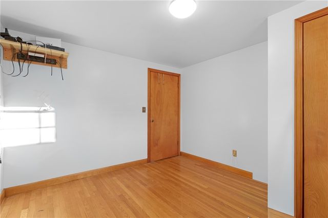 233 Turnpike Avenue, Portsmouth, RI 02871