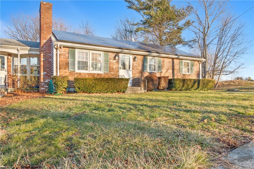 233 Turnpike Avenue, Portsmouth, RI 02871