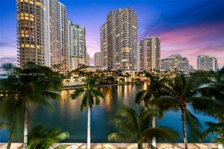 495 Brickell Ave 420, Miami, FL 33131