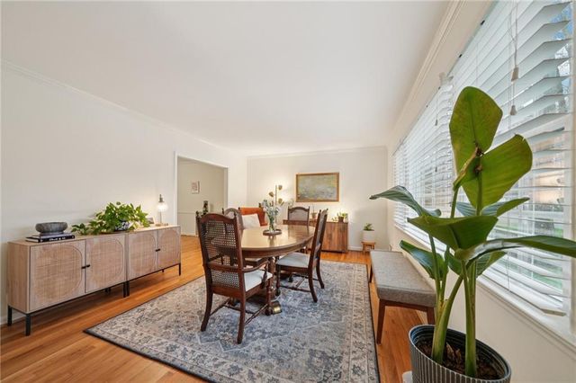 2419 Kings Point Drive, Dunwoody, GA 30338