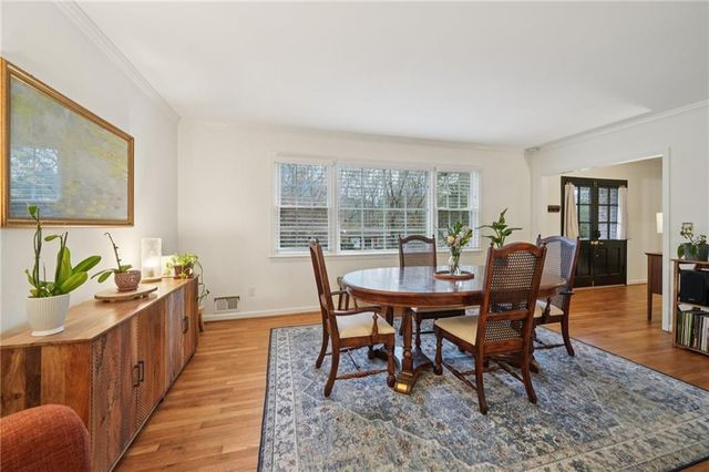 2419 Kings Point Drive, Dunwoody, GA 30338