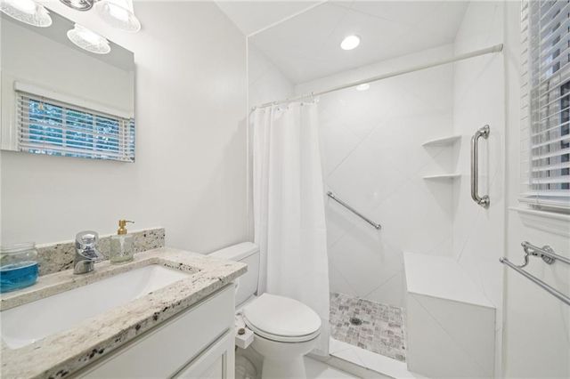 2419 Kings Point Drive, Dunwoody, GA 30338