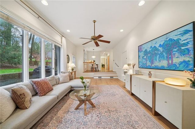 2419 Kings Point Drive, Dunwoody, GA 30338