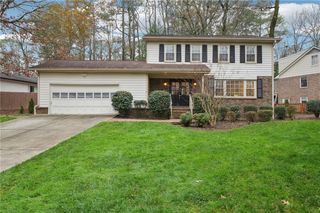 2419 Kings Point Drive, Dunwoody, GA 30338