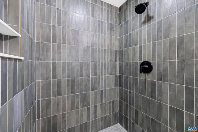 2155 THOMAS JEFFERSON DR, Charlottesville, VA 22902