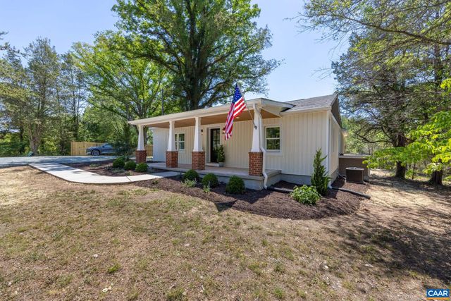 2155 THOMAS JEFFERSON DR, Charlottesville, VA 22902