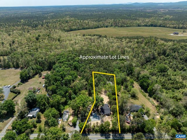 2155 THOMAS JEFFERSON DR, Charlottesville, VA 22902