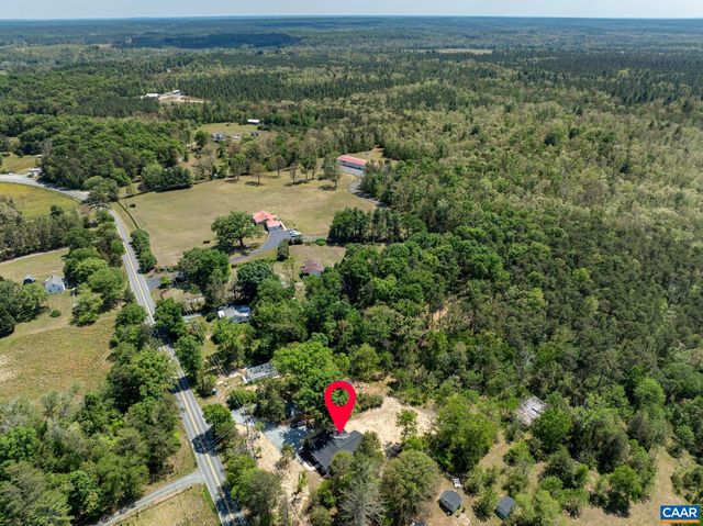 2155 THOMAS JEFFERSON DR, Charlottesville, VA 22902