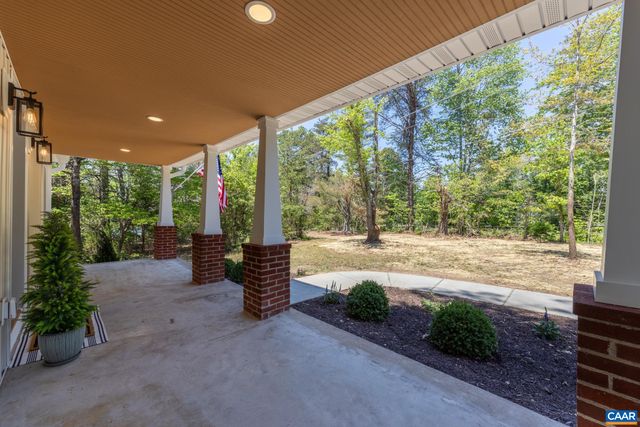 2155 THOMAS JEFFERSON DR, Charlottesville, VA 22902