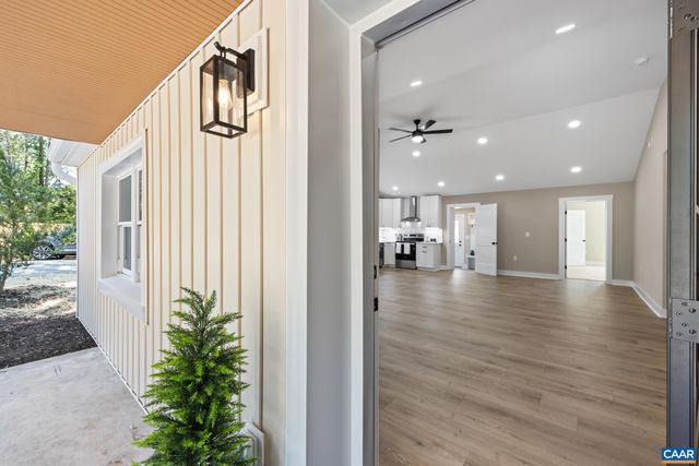 2155 THOMAS JEFFERSON DR, Charlottesville, VA 22902