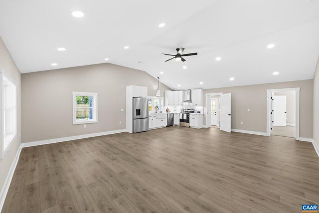 2155 THOMAS JEFFERSON DR, Charlottesville, VA 22902