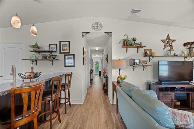 5116 Carmell Ridge Cir, Milton, FL 32570