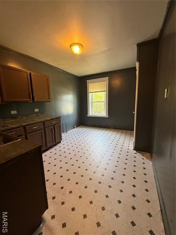 4215 Shreve Avenue, St Louis, MO 63115