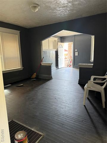 4215 Shreve Avenue, St Louis, MO 63115