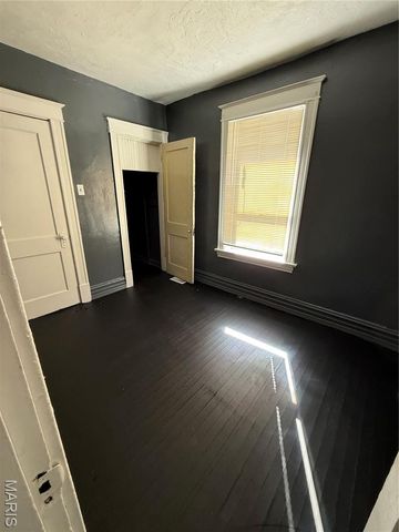 4215 Shreve Avenue, St Louis, MO 63115